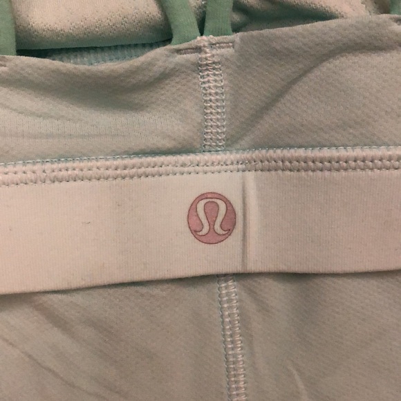 Lululemon Light Blue / Green Workout Top Size 6 - Picture 3 of 4